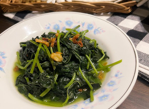 地瓜葉（燙青菜） 的食譜成品照片