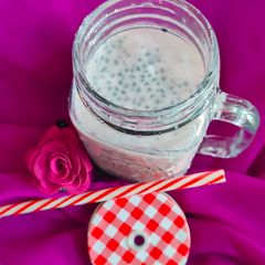 A picture of Berry smoothie.