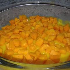 A picture of Mango chunks custard.
