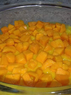 A picture of Mango chunks custard.