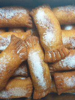 Una foto de Casadielles asturianes