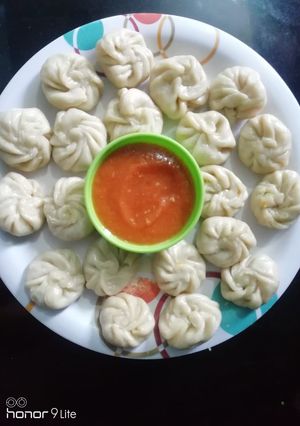 वेज मोमो (Veg Momo recipe in hindi) रेसिपी मुख्य फोटो