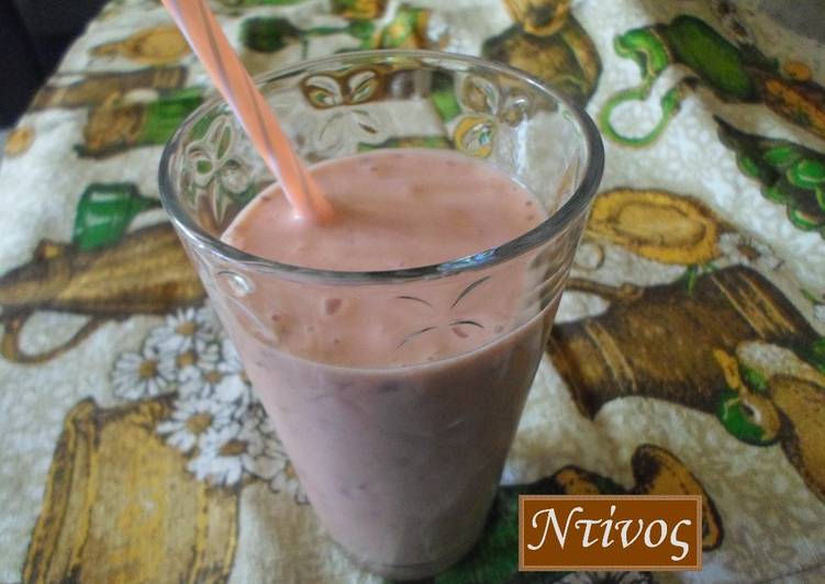Smoothie με φρούτα και γάλα αμυγδάλου συνταγή από Κοντόπουλος Κωνστ