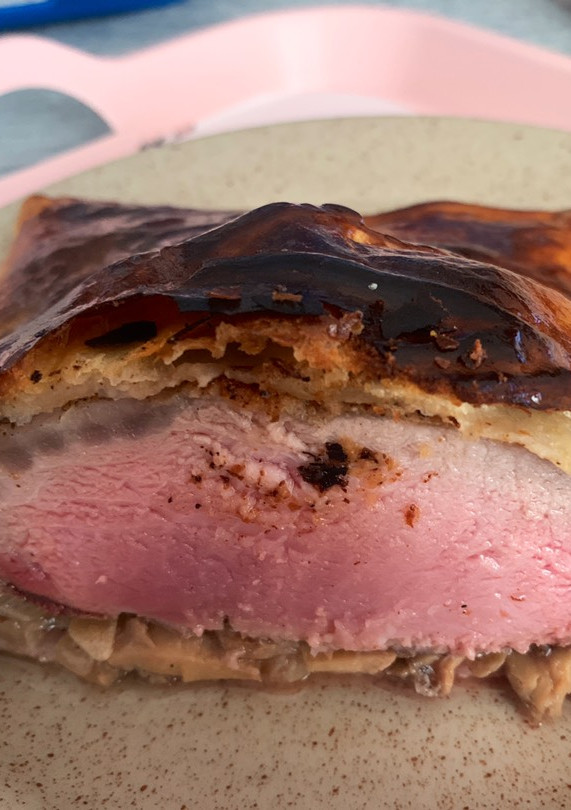 Una foto de Lomo al Wellington