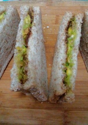 Foto resep Roti isi Nutella dan Mashed Avocado