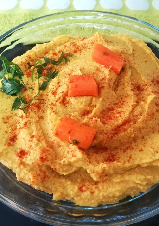 Una foto de Hummus con Zanahoria y Calabaza con Tahini Casero