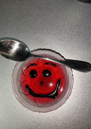 Φωτογραφία της συνταγής Jelly φράουλας με βαθύ χαμόγελο