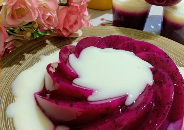 11 Resep: Pudding Buah Naga Fla Susu Anti Ribet!