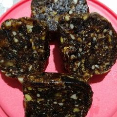 A picture of Dates BurgerKhajur burfee.