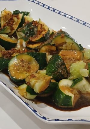 Una foto de Cocina de subsistencia: Ensalada Crujiente de Pepino Quebrado