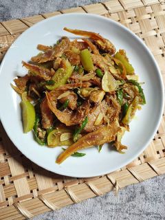 Foto resep Tumis Ikan Asin Bulu Ayam Cabe Ijo