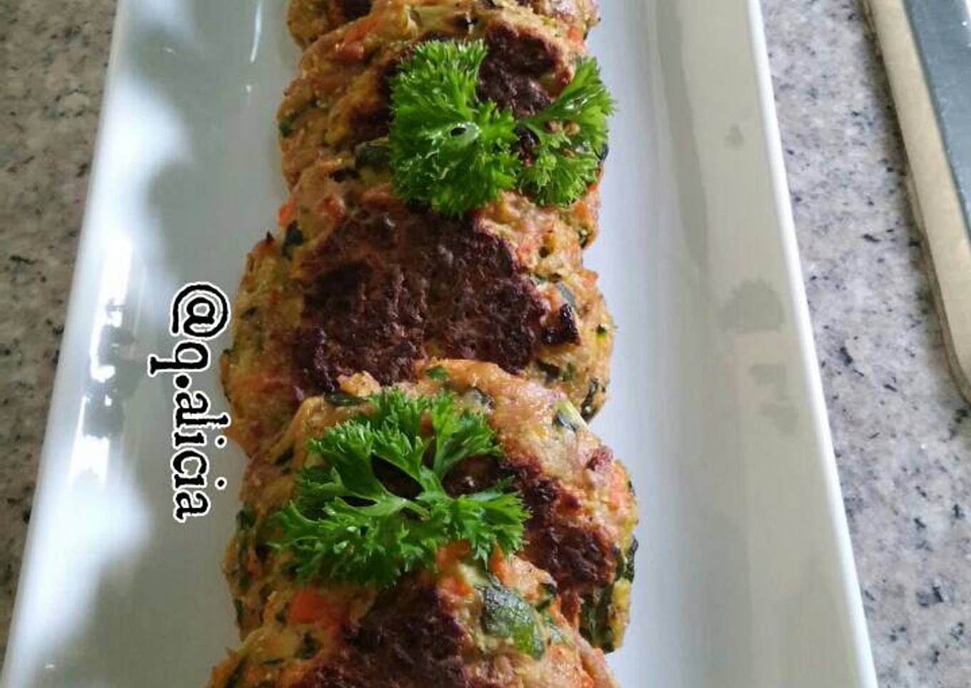 Hamburguesitas de zucchini, zanahoria y atún