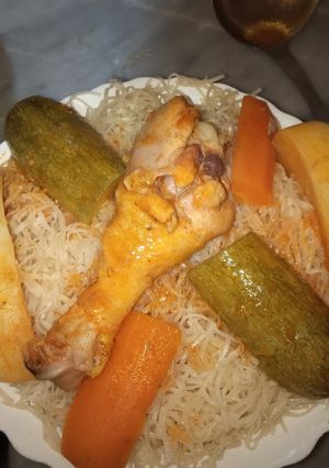 صورة لوصفة رشتة بمرقة حمرا