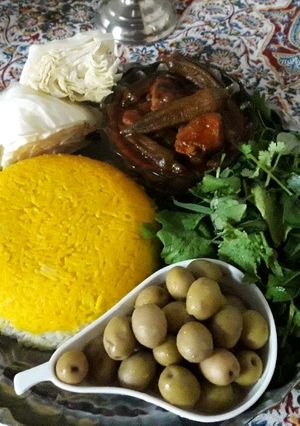 عکسی از دستور 💚بامیه با مرغ💛