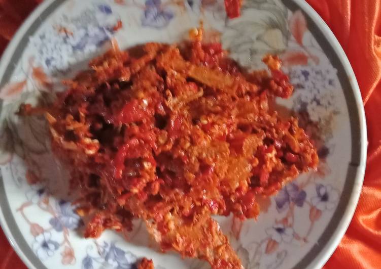 Bagaimana Membuat Sambal ikan asin ulek Anti Gagal