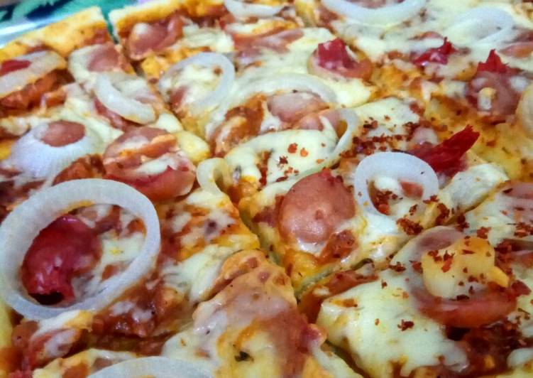 Pizza double-pan mudah dan sederhana