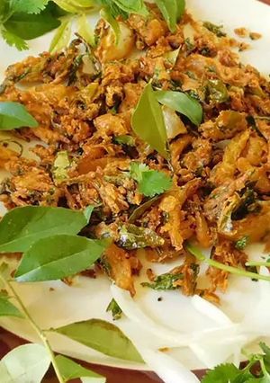 A picture of Thool Pakoda- Onion Pakoda.