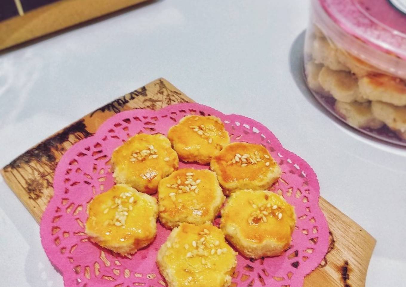 Kue Kacang Wijen