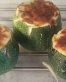 Calabacines redondos rellenos de pollo