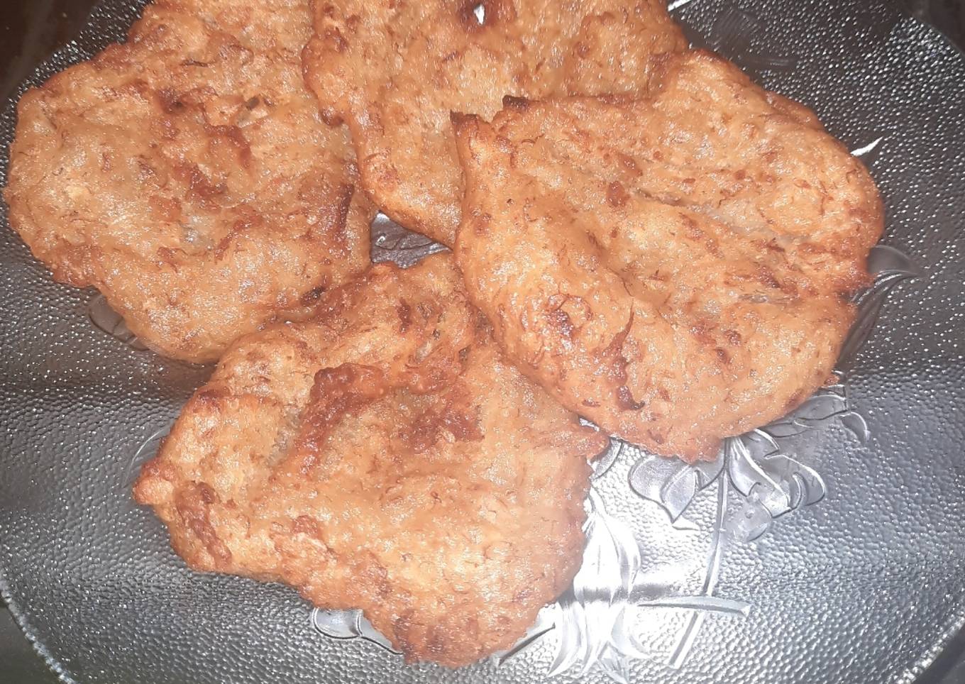Kue pisang kelapa goreng