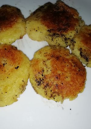 A picture of Potato Tikki.