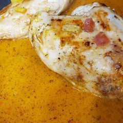 Creamy,fresh tomato chicken A picture of Creamy,fresh tomato chicken.