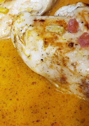 A picture of Creamy,fresh tomato chicken.
