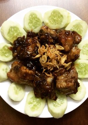 Hình của món Sườn xào chua ngọt.