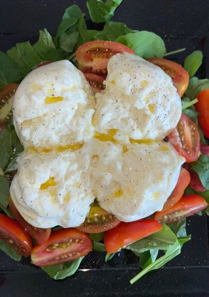 Una foto de Ensalada gourmet😜