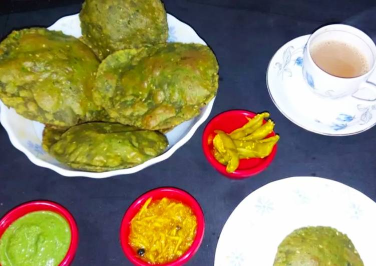 How to Make Perfect Spinach mutter puri