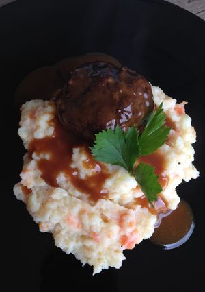 Foto resep Mashed Potato dgn Bola Daging