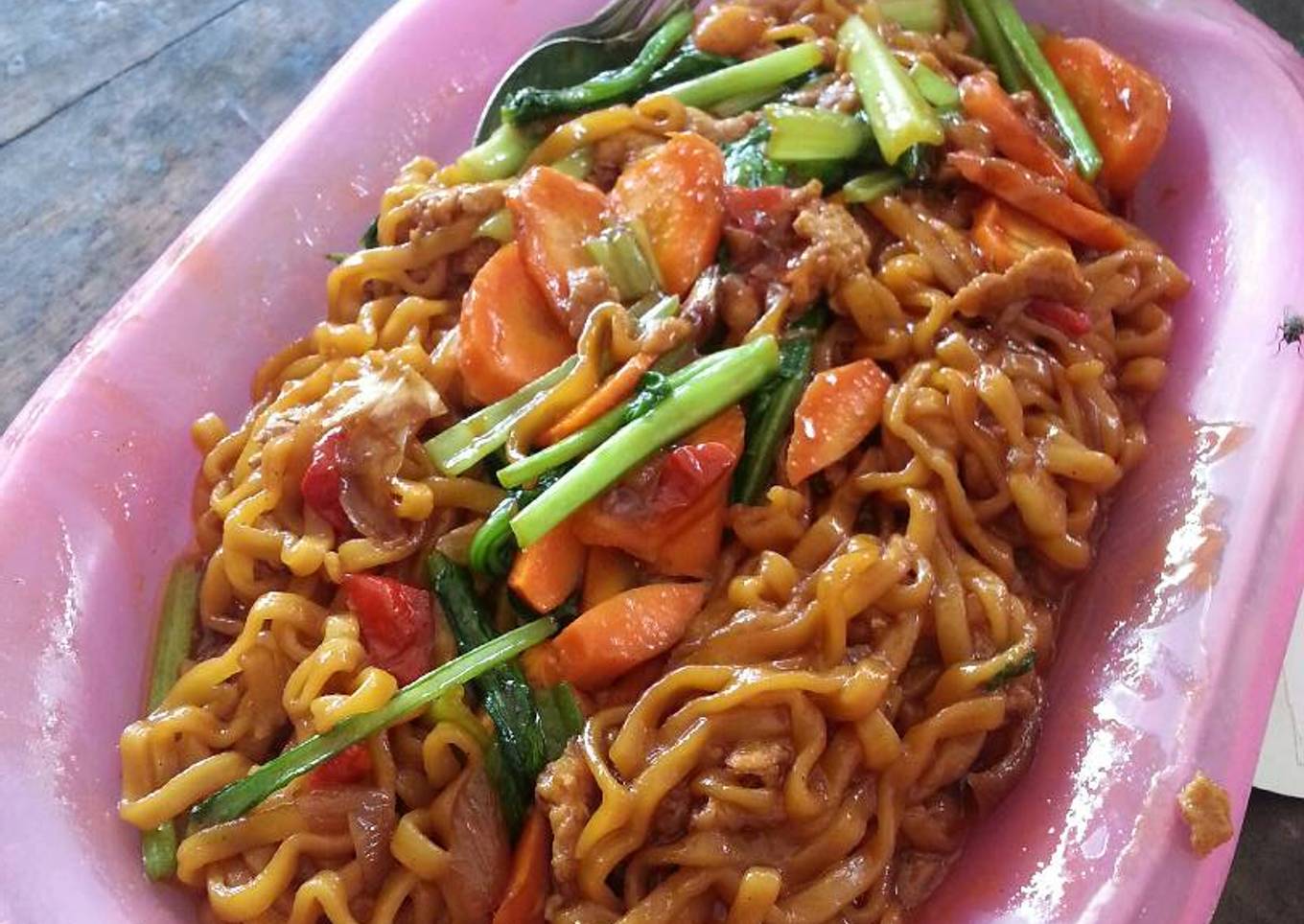 Mie goreng istimewa