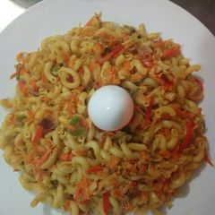 A picture of Veg curry pasta.