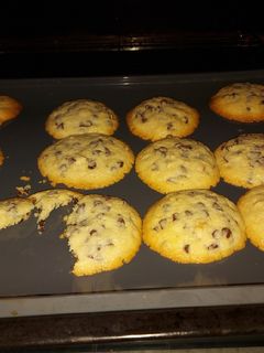 Une photo de Cookies noisettes et pépites de chocolat noir