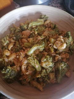 Una foto de Brócoli al ajillo con pasta