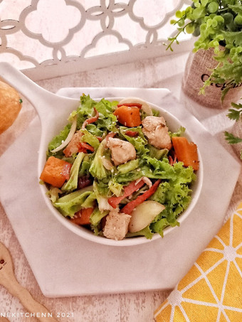Bagaimana Menyiapkan Salad Labu Ayam Panggang Bunda Pasti Bisa