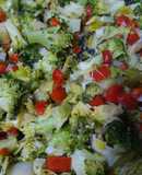 Salteado de brócoli, puerro y pimiento rojo