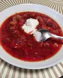 Красный борщ из кислой капусты со свинными ребрами в мультиварке