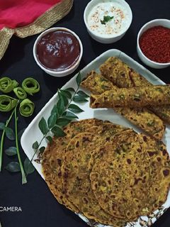 દૂધી ના થેપલા (Dudhi Thepla Recipe in Gujarati) રેસીપી મુખ્ય ફોટો