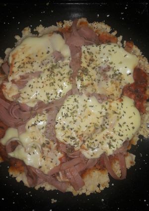 Una foto de Mbeju a la pizza