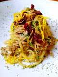 Spaghetti al Tonno con Pomodori Secchi Capperi Scorze di Limone