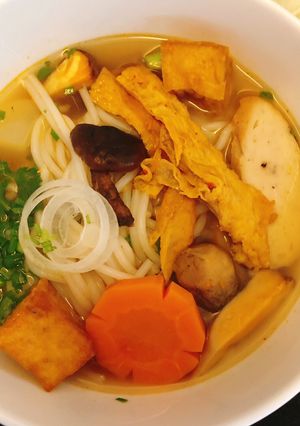 Hình của món Bún Huế chay.