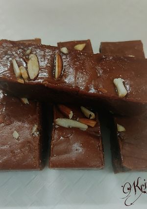 A picture of Jaggery Mysore Pak.