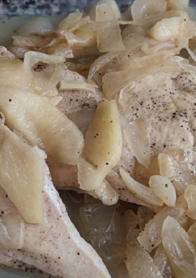 Una foto de Pechugas de pollo con Manzana