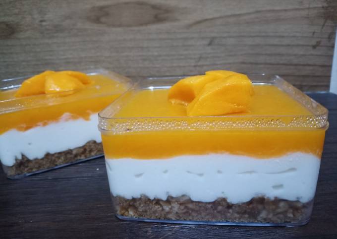 Mango Cheesecake Dessert Box