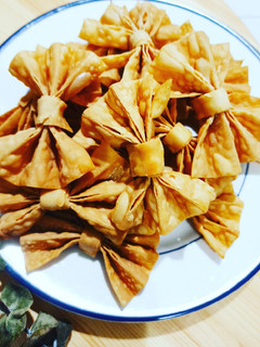 Foto resep Kulit Pangsit Goreng Pita