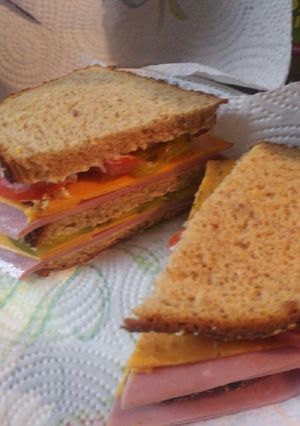 A picture of Unhinge your Jaw Sandwich.