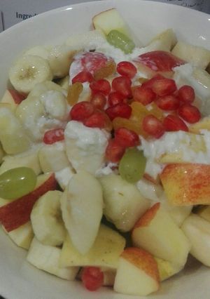 A picture of Fruit chatt.