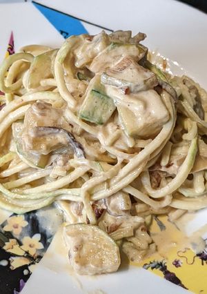 A picture of Courgette spaghetti in cream sauce - gluten free, spiralized veg.