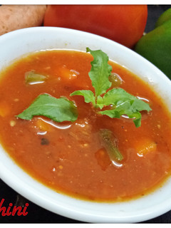 A picture of Tomato with mix veg soup.